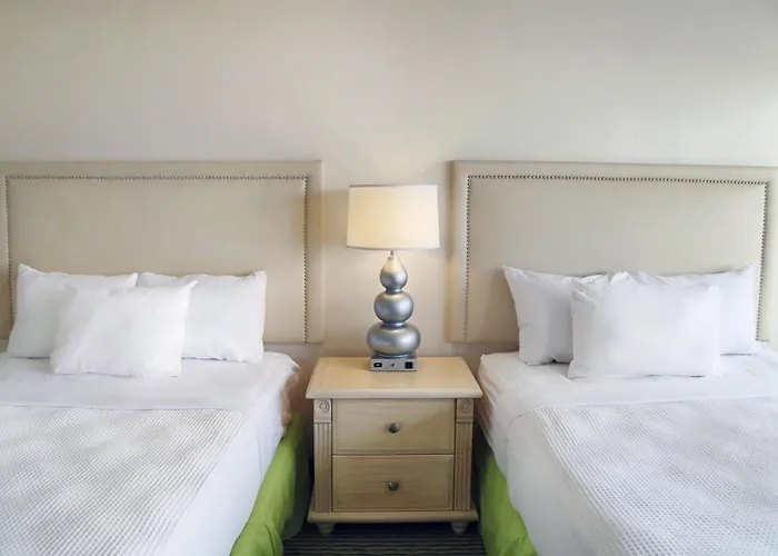 Seabonay Oceanfront Motel 2*